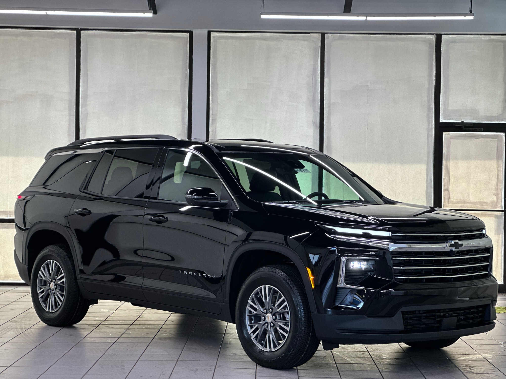 2027 Chevrolet Traverse LT - Photo 1