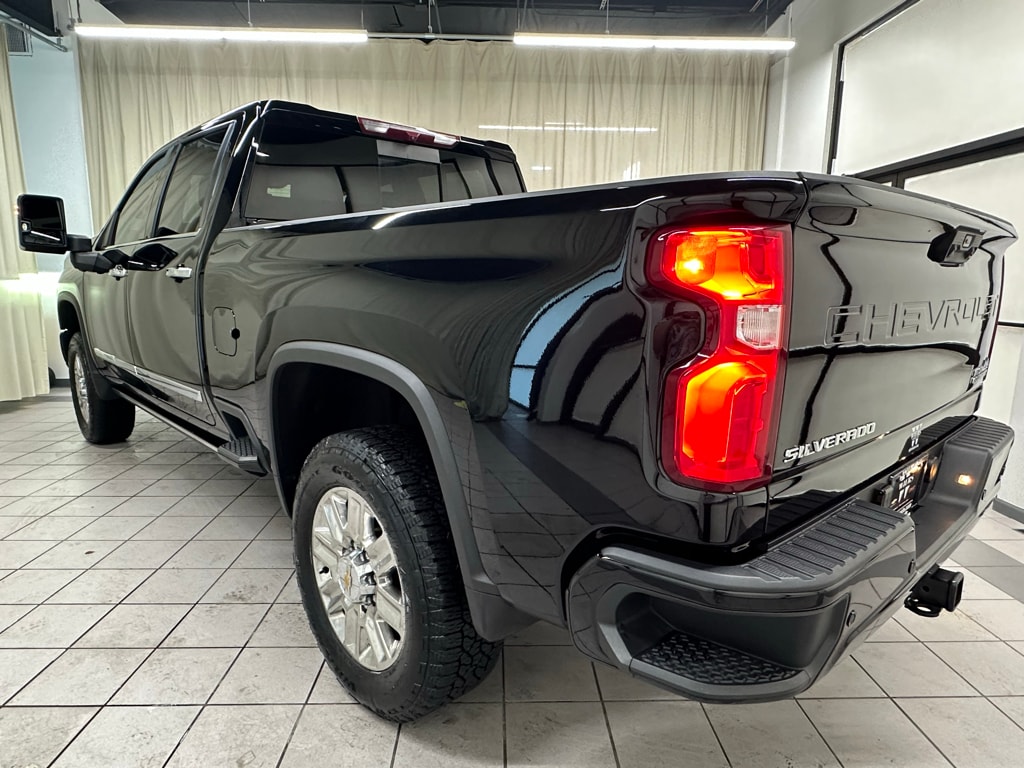 2024 Chevrolet Silverado 2500HD High Country - Photo 11