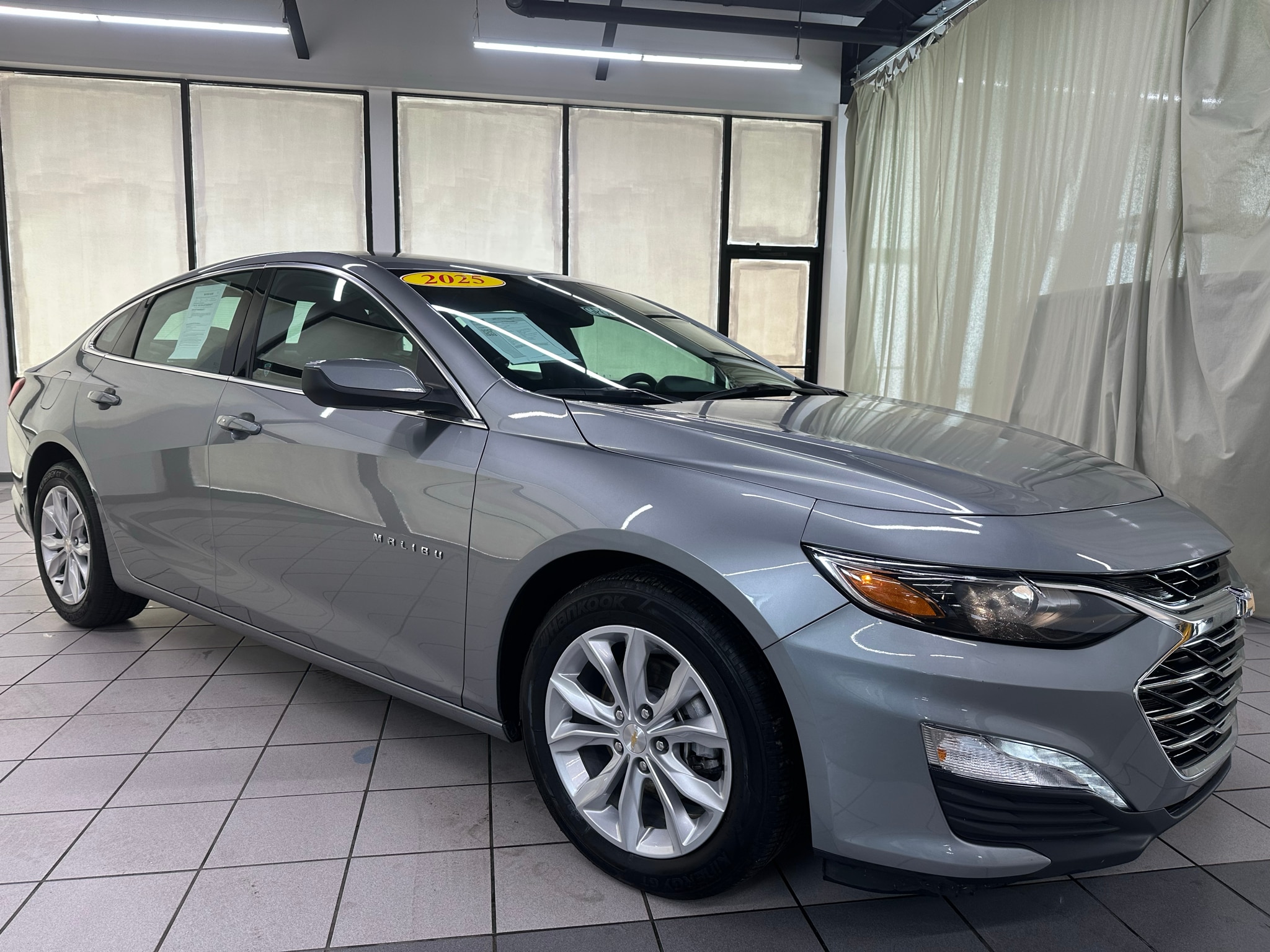 1G1ZD5ST1SF135206