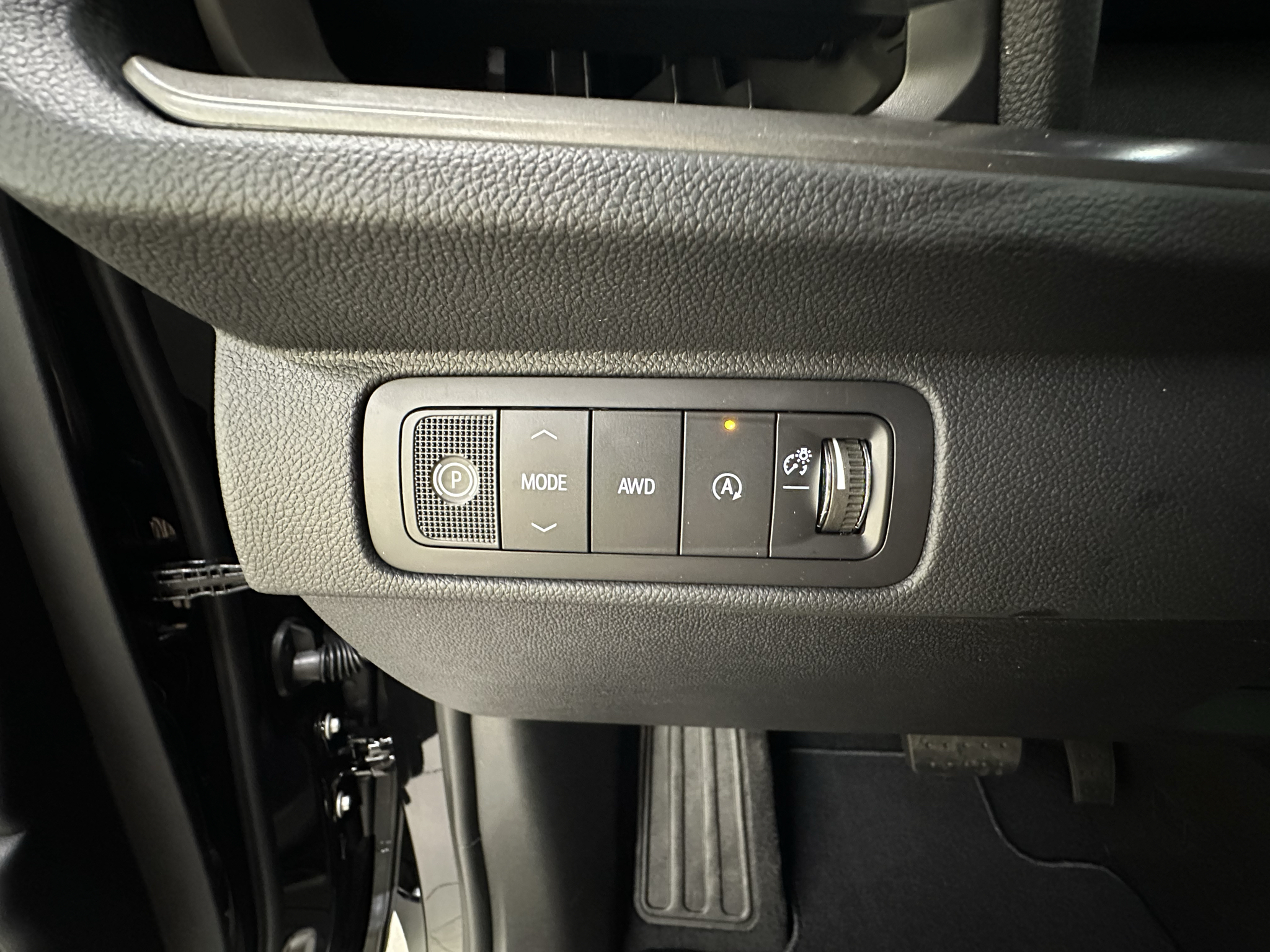 2027 Chevrolet Traverse LT - Photo 26