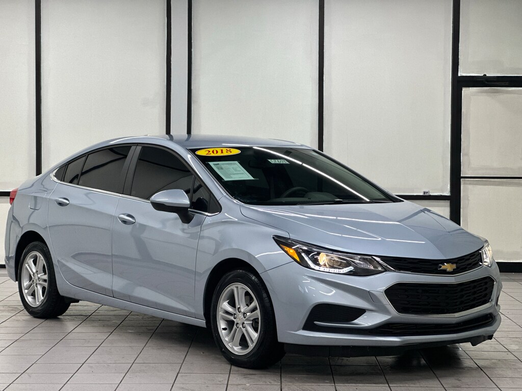 Used 2018 Chevrolet Cruze LT Sedan