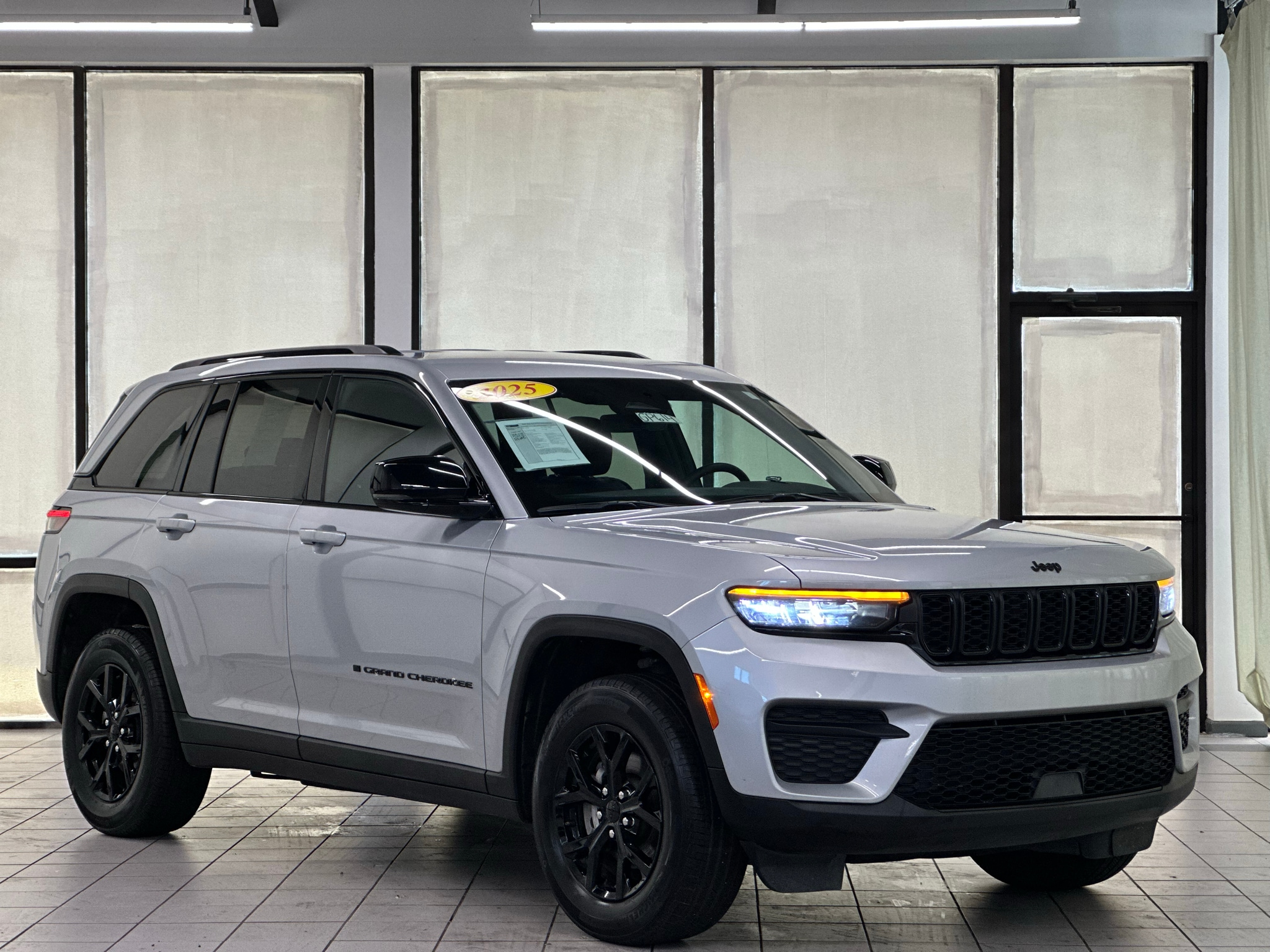 2025 Jeep Grand Cherokee
