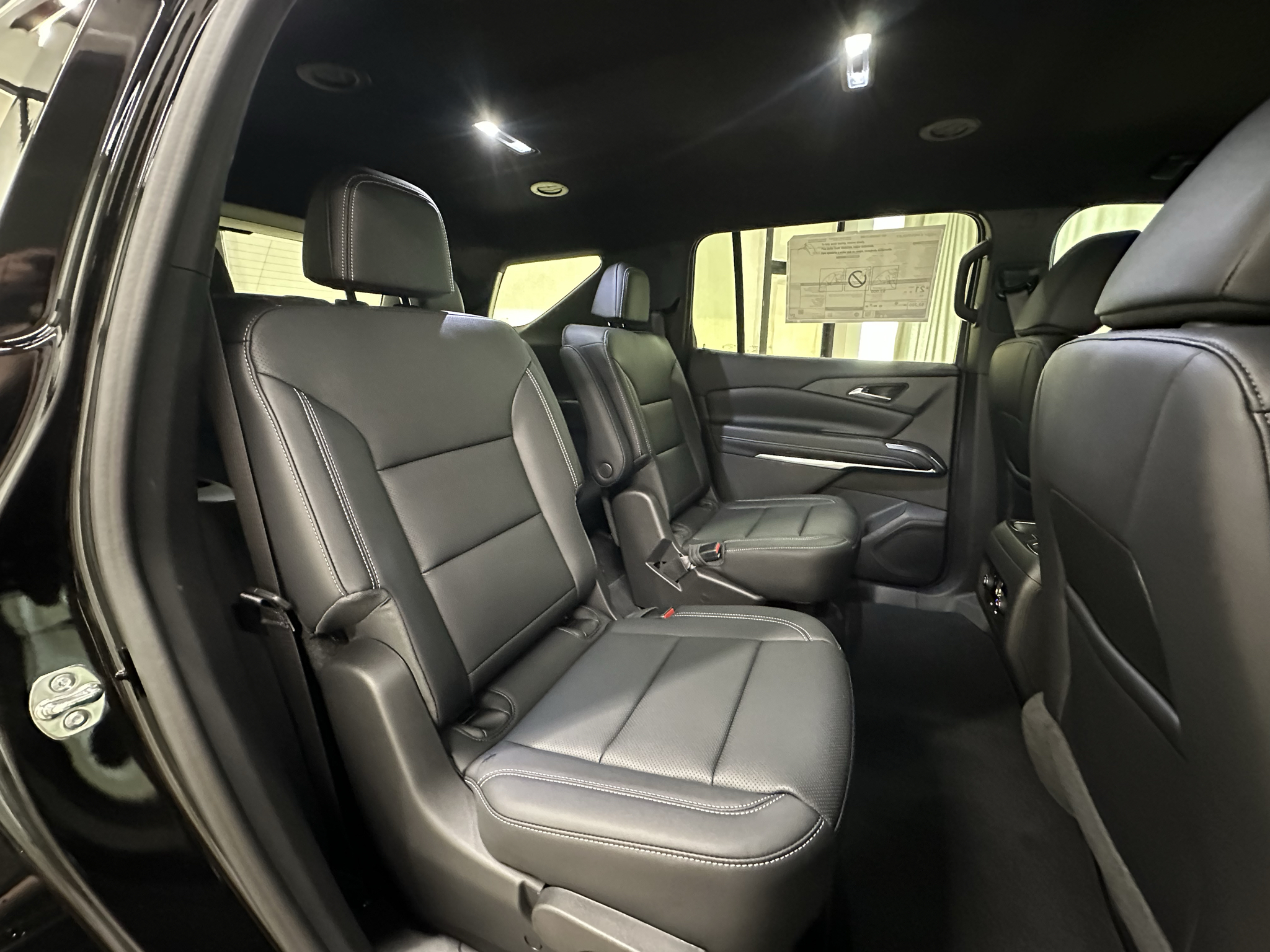2027 Chevrolet Traverse LT - Photo 17