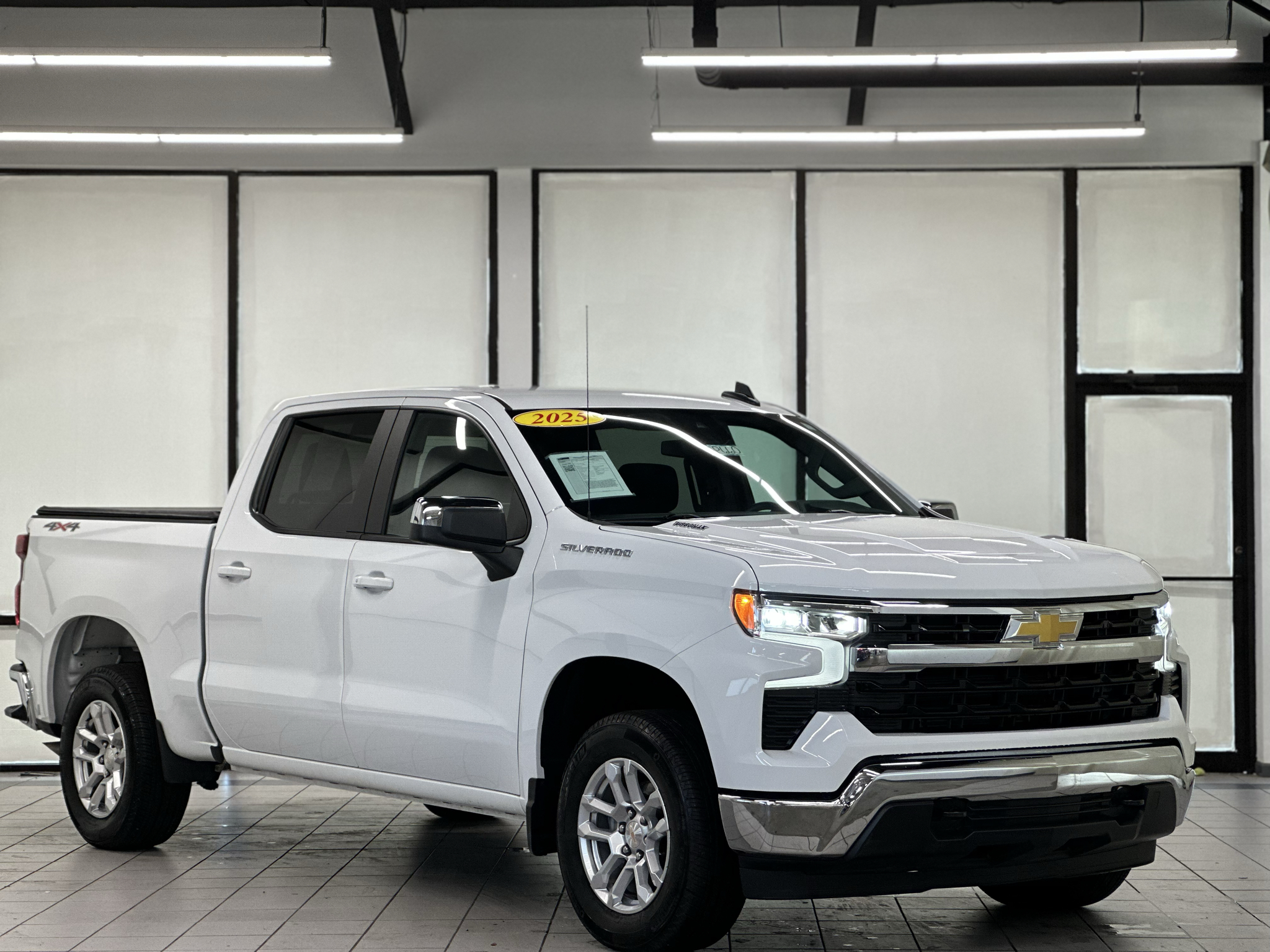 Used 2025 Chevrolet Silverado 1500 LT (2FL) Truck Crew Cab