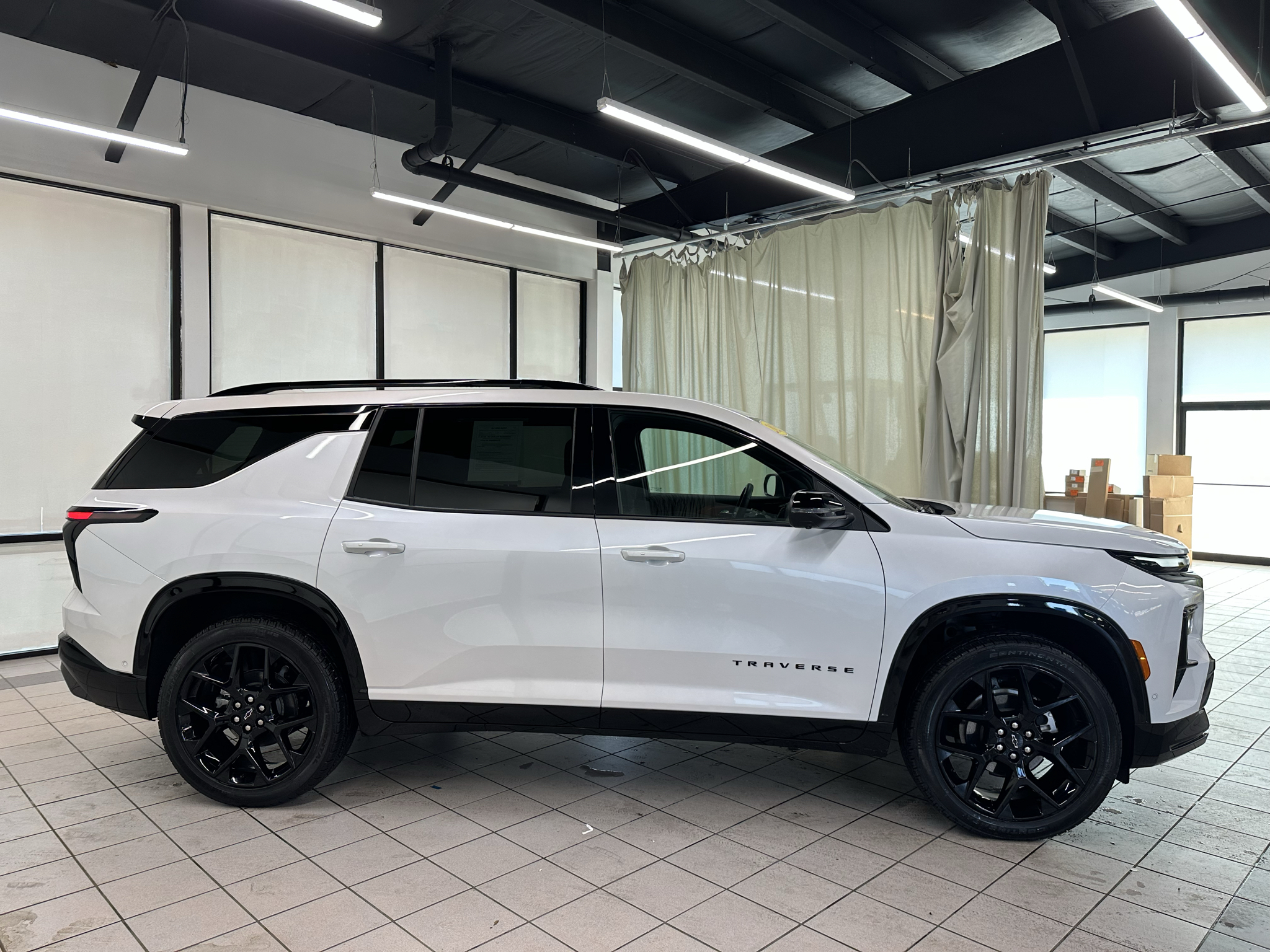Used 2025 Chevrolet Traverse RS SUV