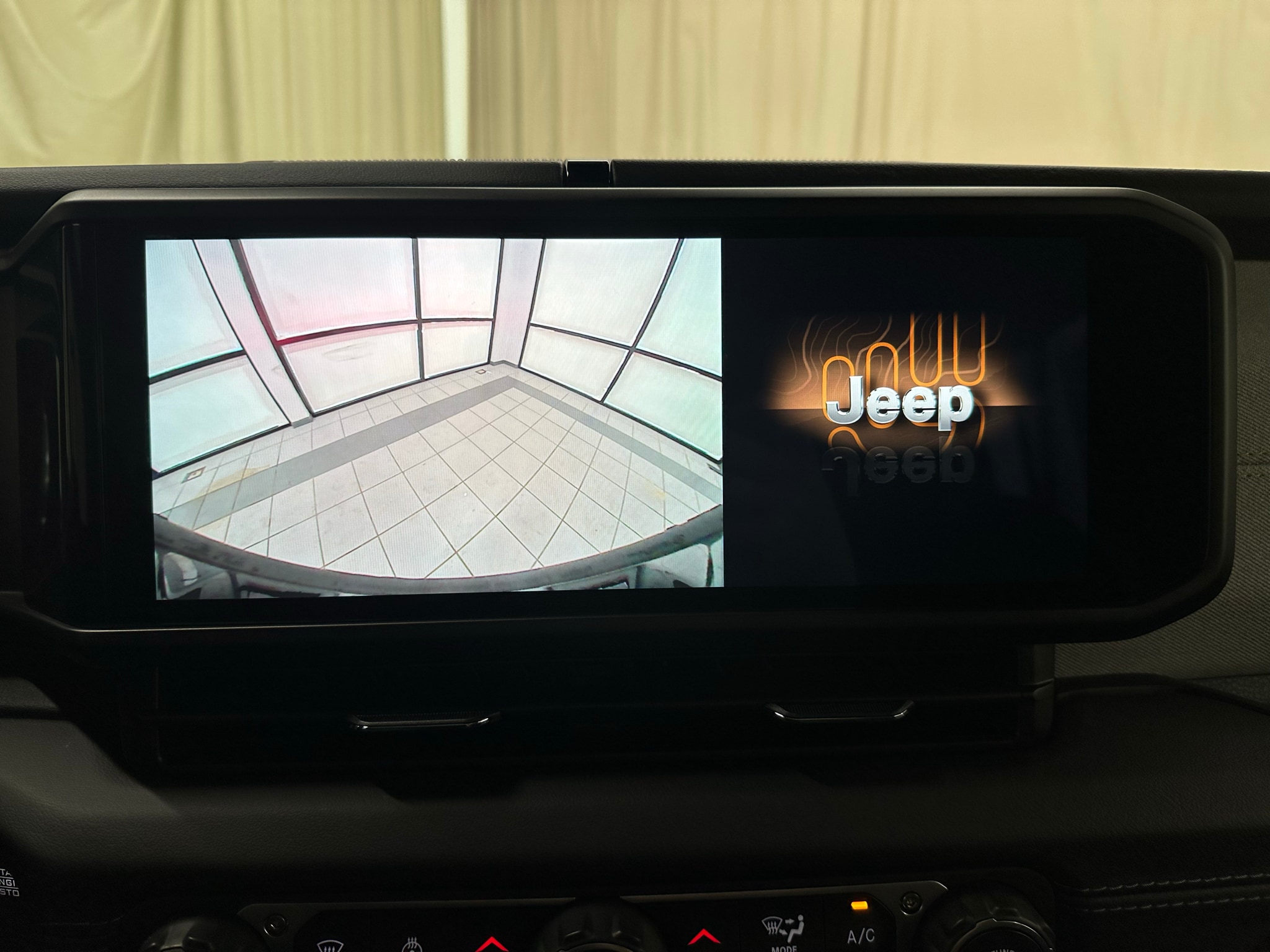 2025 Jeep Wrangler 4xe Sahara 4XE - Photo 33