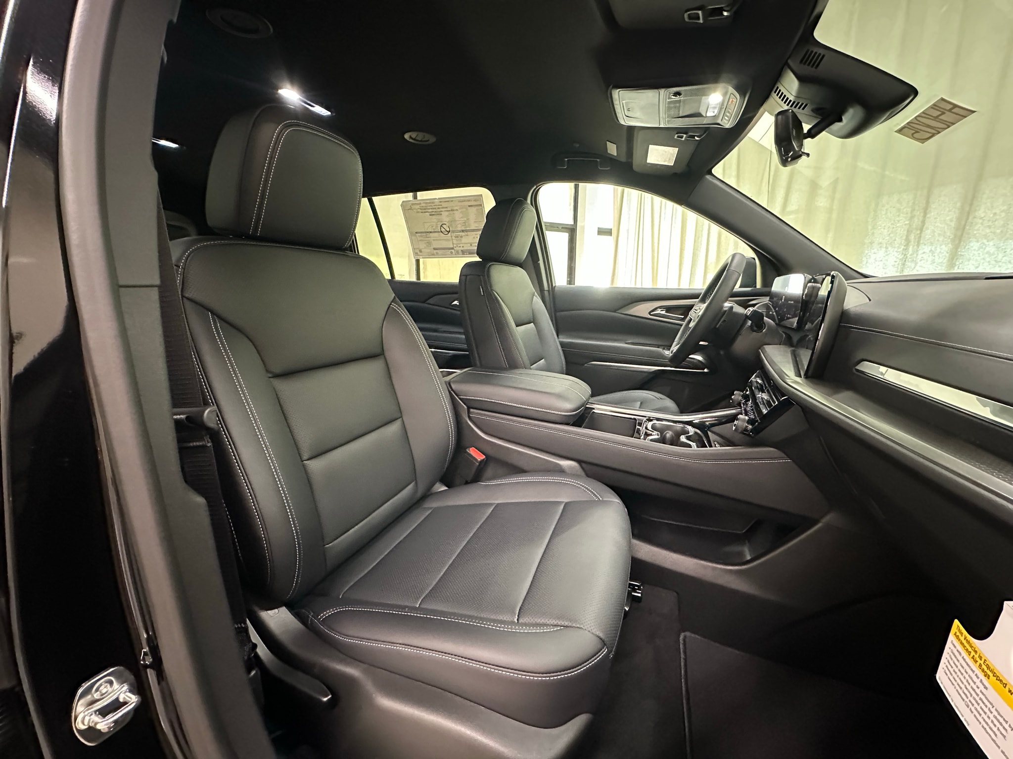 2027 Chevrolet Traverse LT - Photo 15