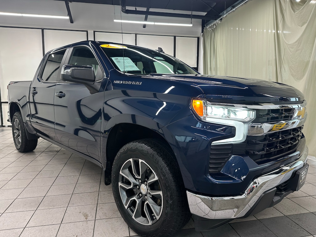 Used 2023 Chevrolet Silverado 1500 LT Truck Crew Cab