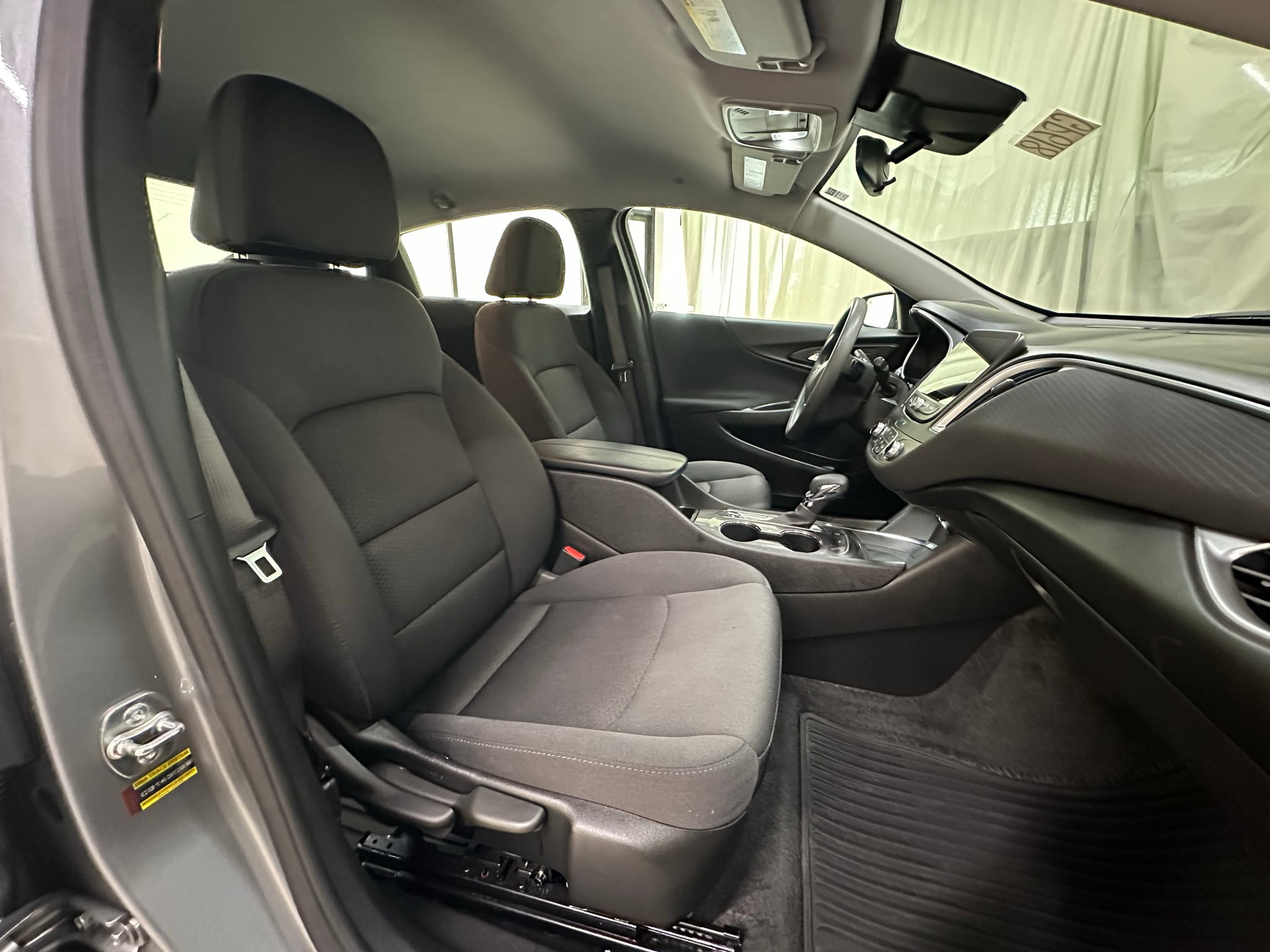 2025 Chevrolet Malibu 1LT - Photo 14