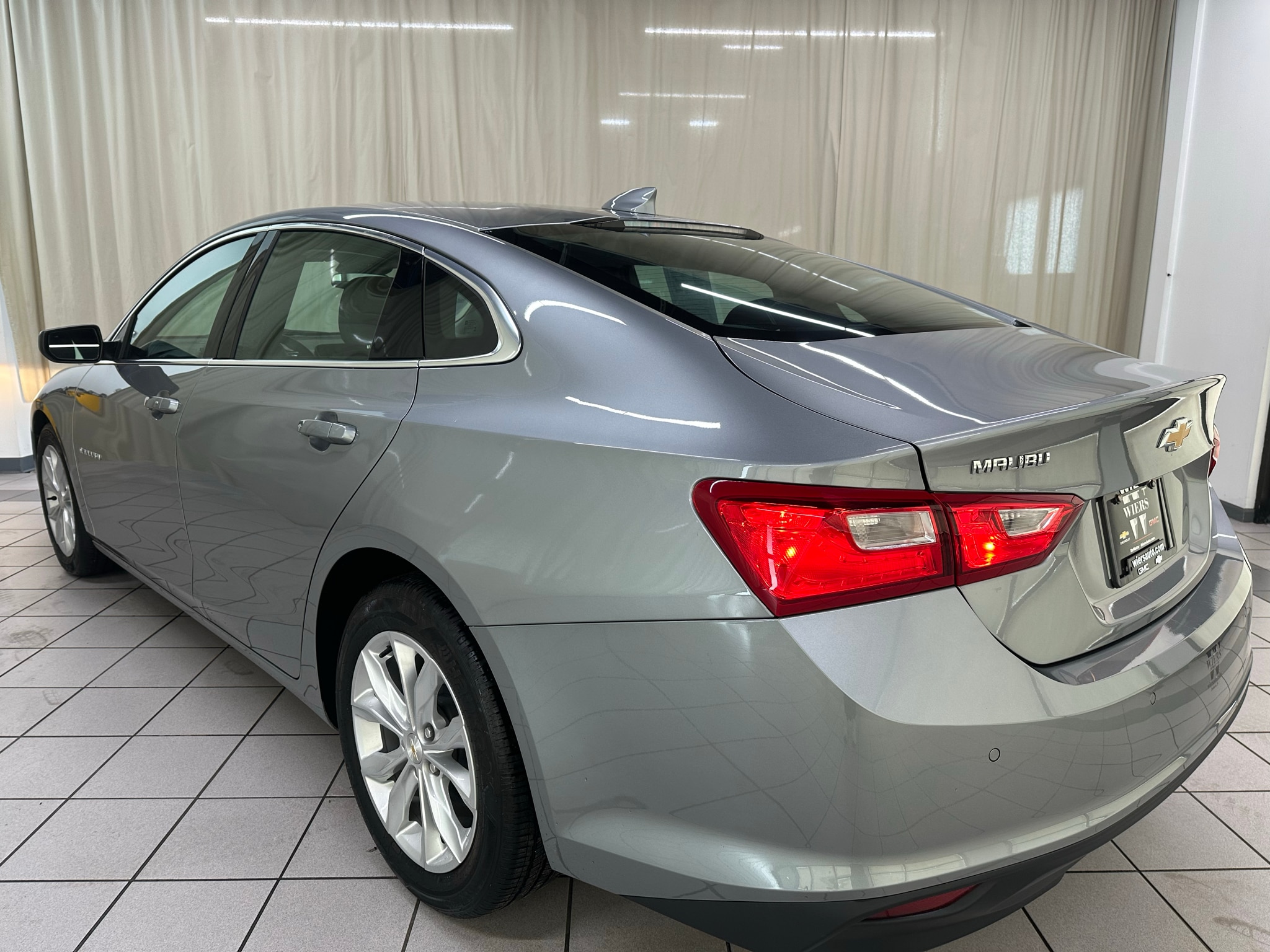 2025 Chevrolet Malibu 1LT - Photo 9