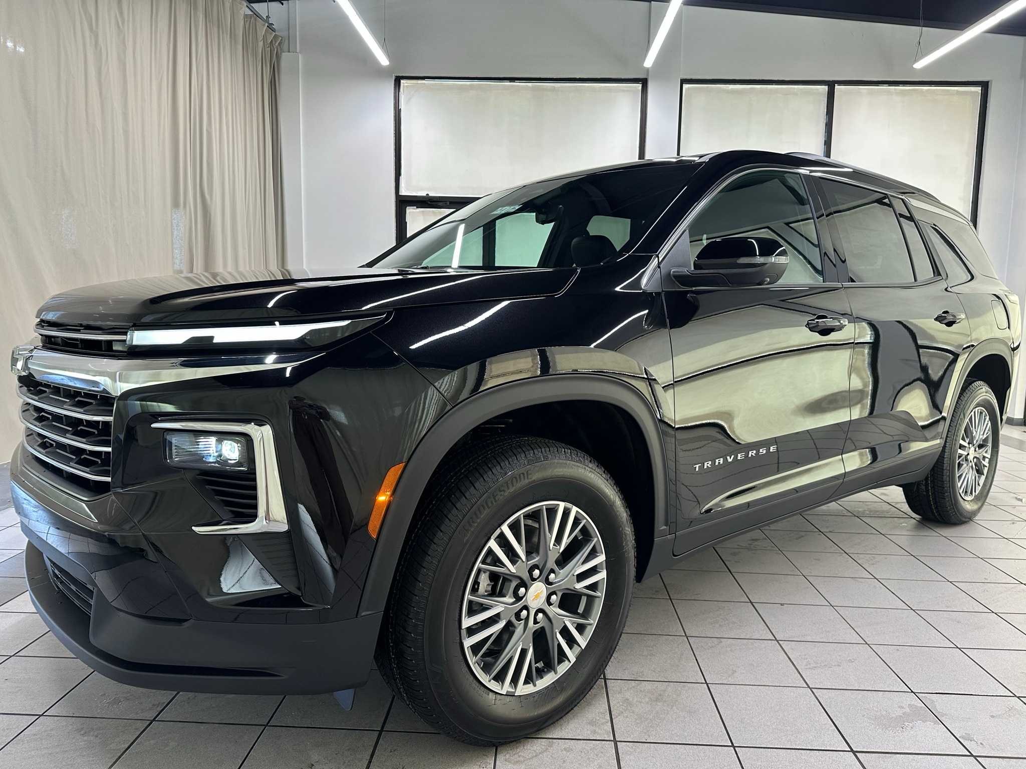 2027 Chevrolet Traverse LT - Photo 12
