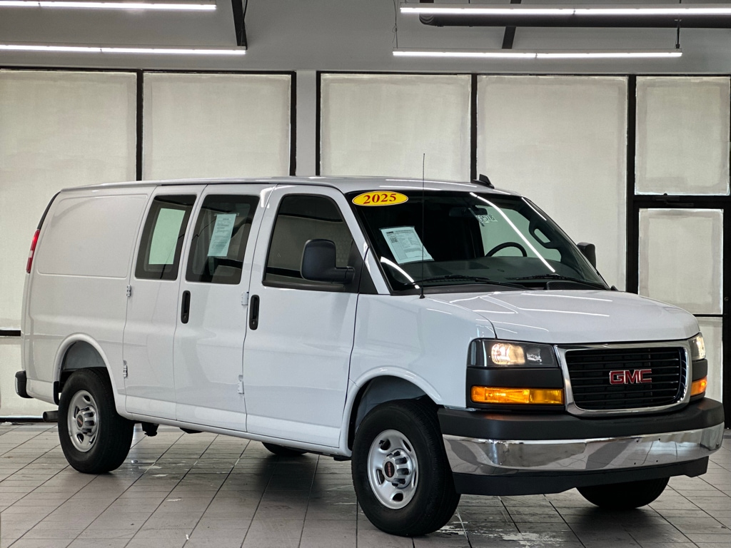 2025 GMC Savana Cargo