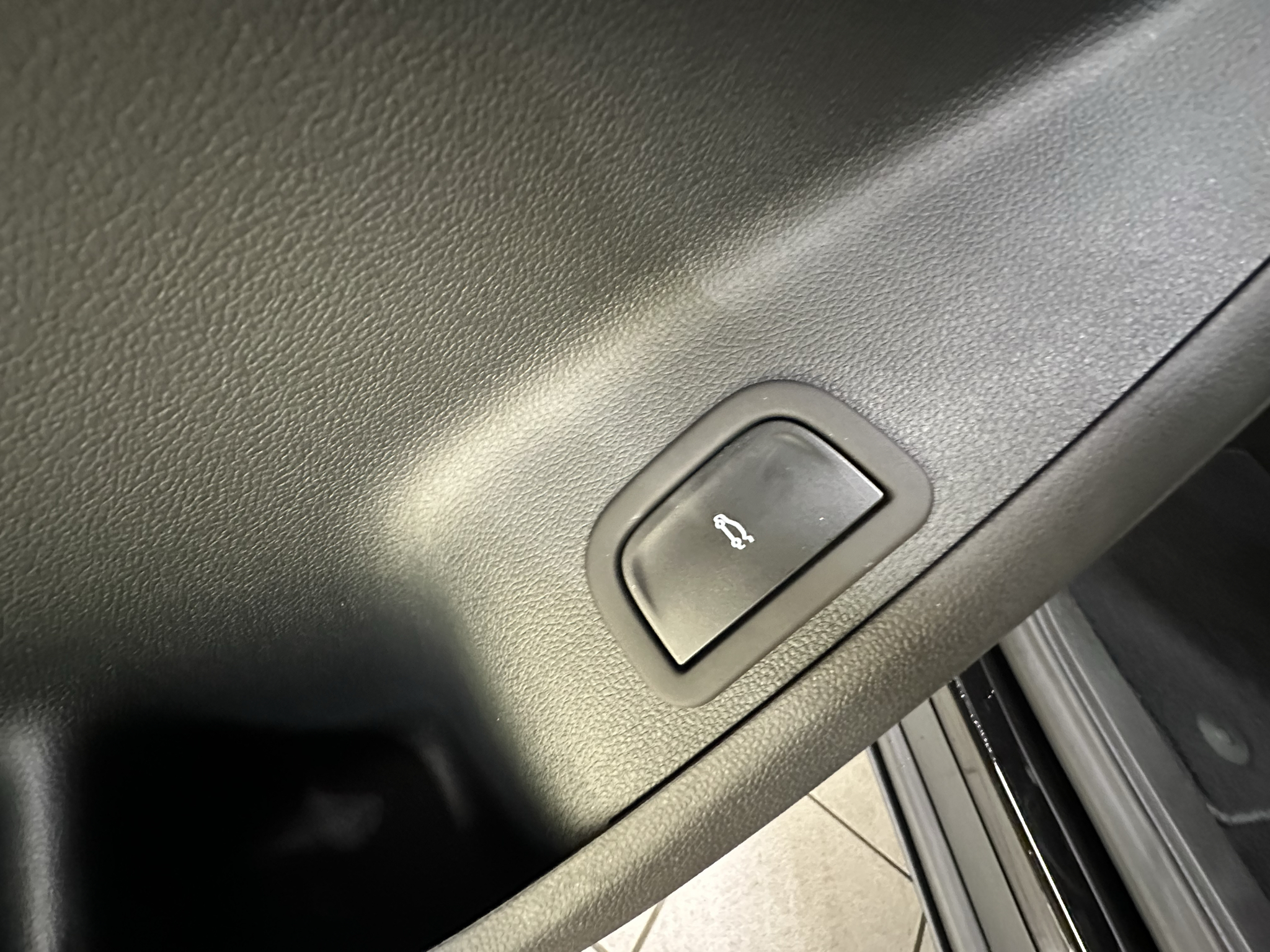 2027 Chevrolet Traverse LT - Photo 24