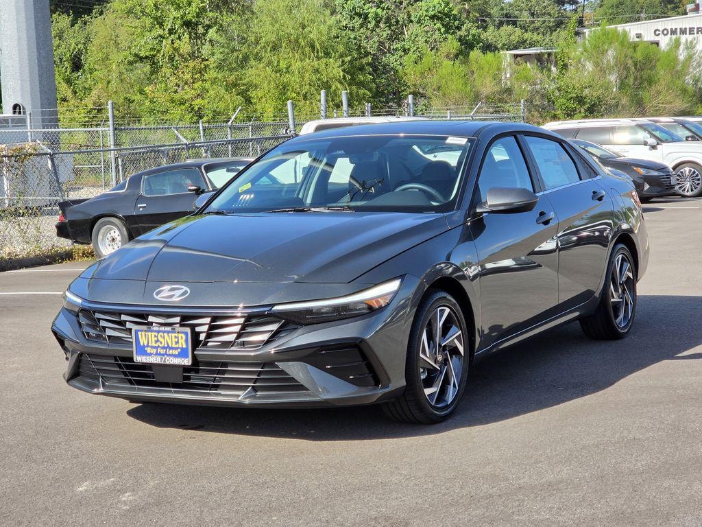 New 2026 Hyundai Elantra Limited Sedan