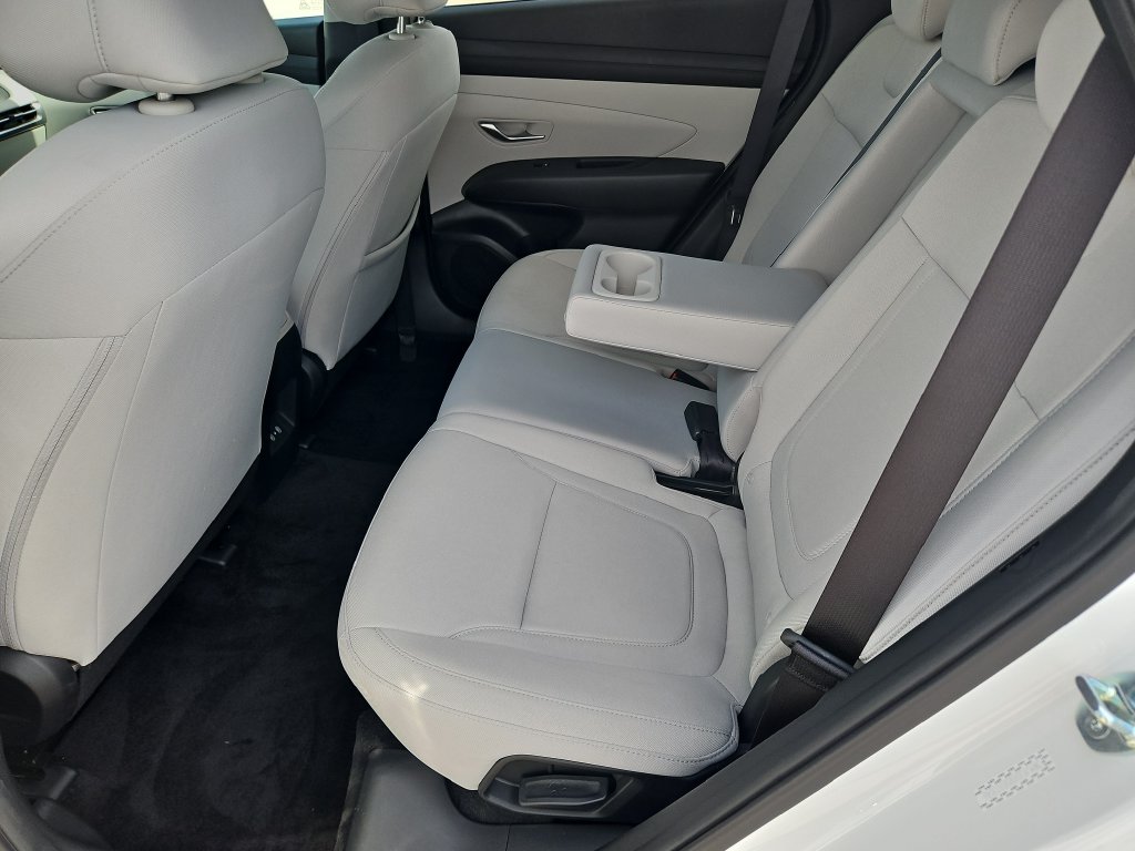 2025 Hyundai Tucson SEL - Photo 14