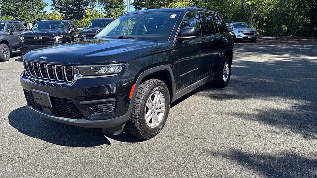 Used 2023 Jeep Grand Cherokee Laredo 4x4 SUV