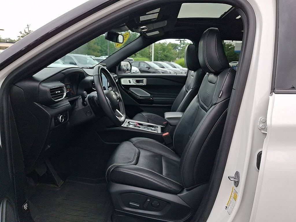 2024 Ford Explorer ST - Photo 13