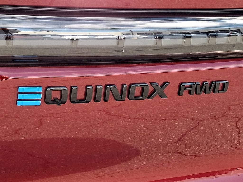 2025 Chevrolet Equinox EV RS - Photo 29