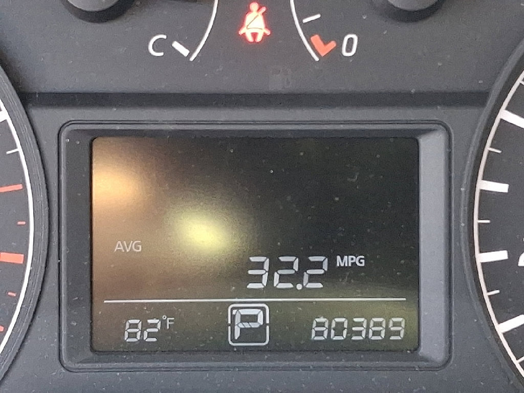 2017 Nissan Sentra S - Photo 17