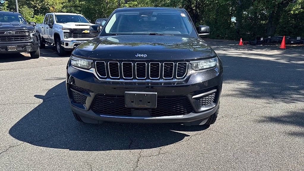 Used 2023 Jeep Grand Cherokee Laredo 4x4 SUV