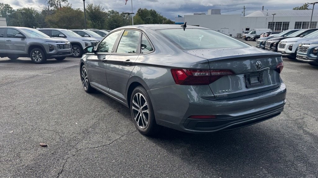2024 Volkswagen Jetta Sport - Photo 4