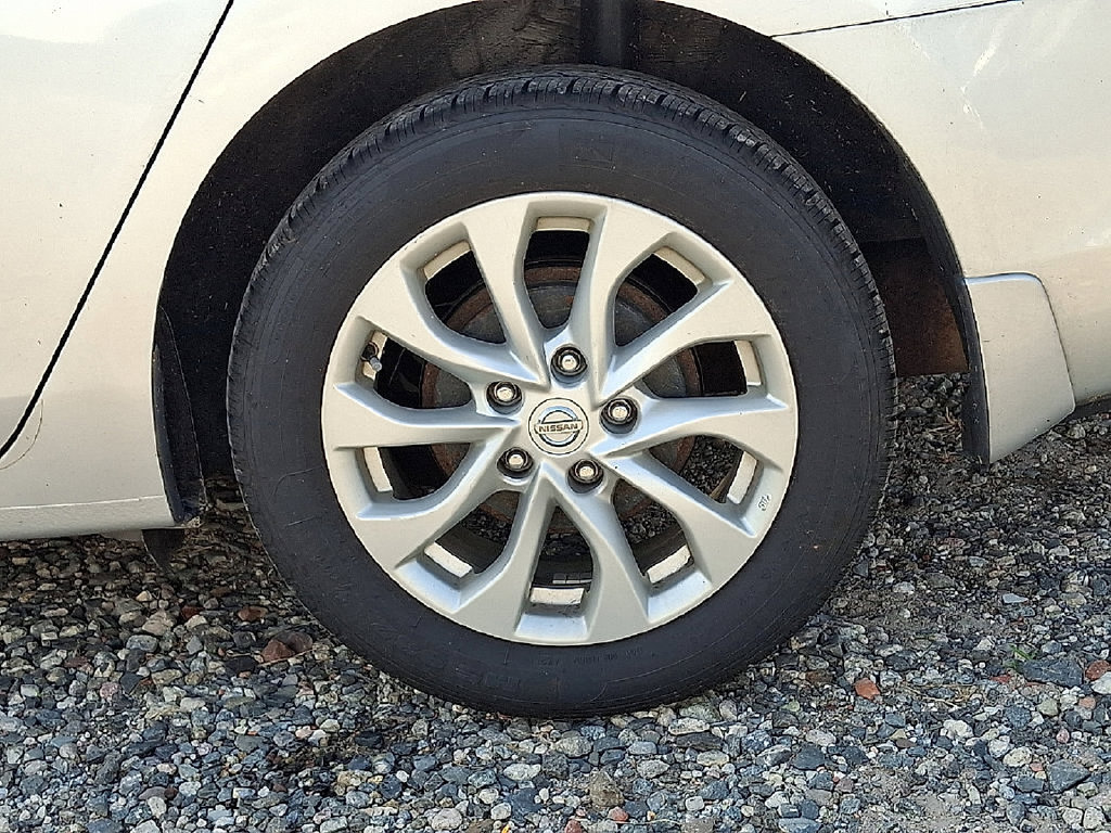 2017 Nissan Sentra S - Photo 30