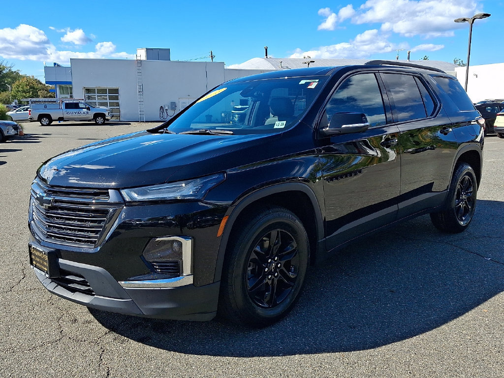 Used 2023 Chevrolet Traverse LT Leather SUV