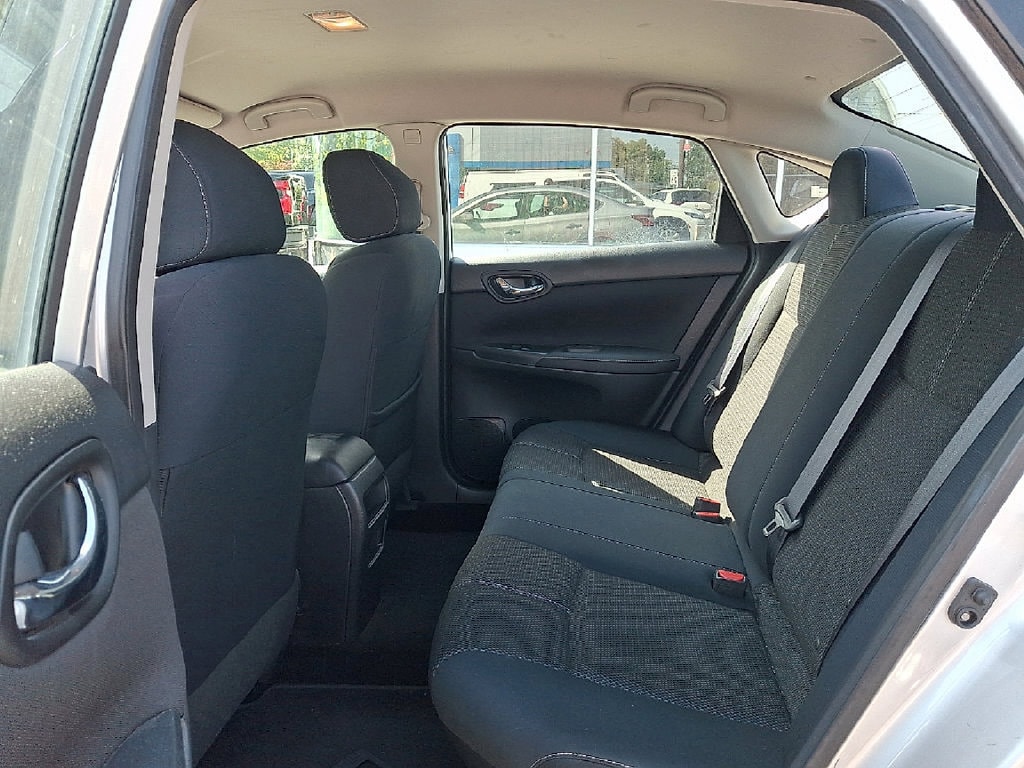 2017 Nissan Sentra S - Photo 9