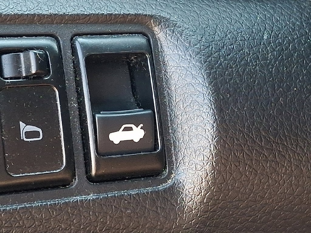 2017 Nissan Sentra S - Photo 24