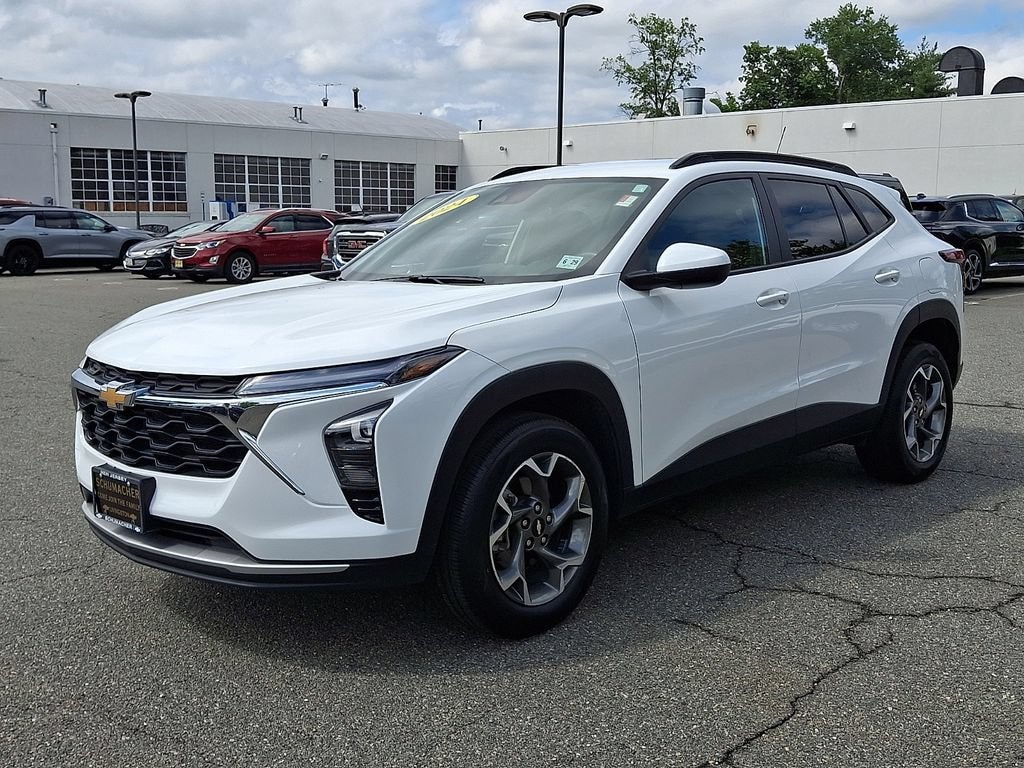 Used 2024 Chevrolet Trax LT SUV