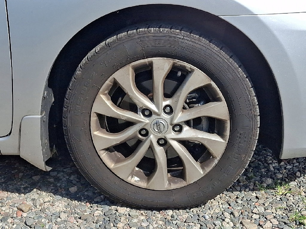 2017 Nissan Sentra S - Photo 32
