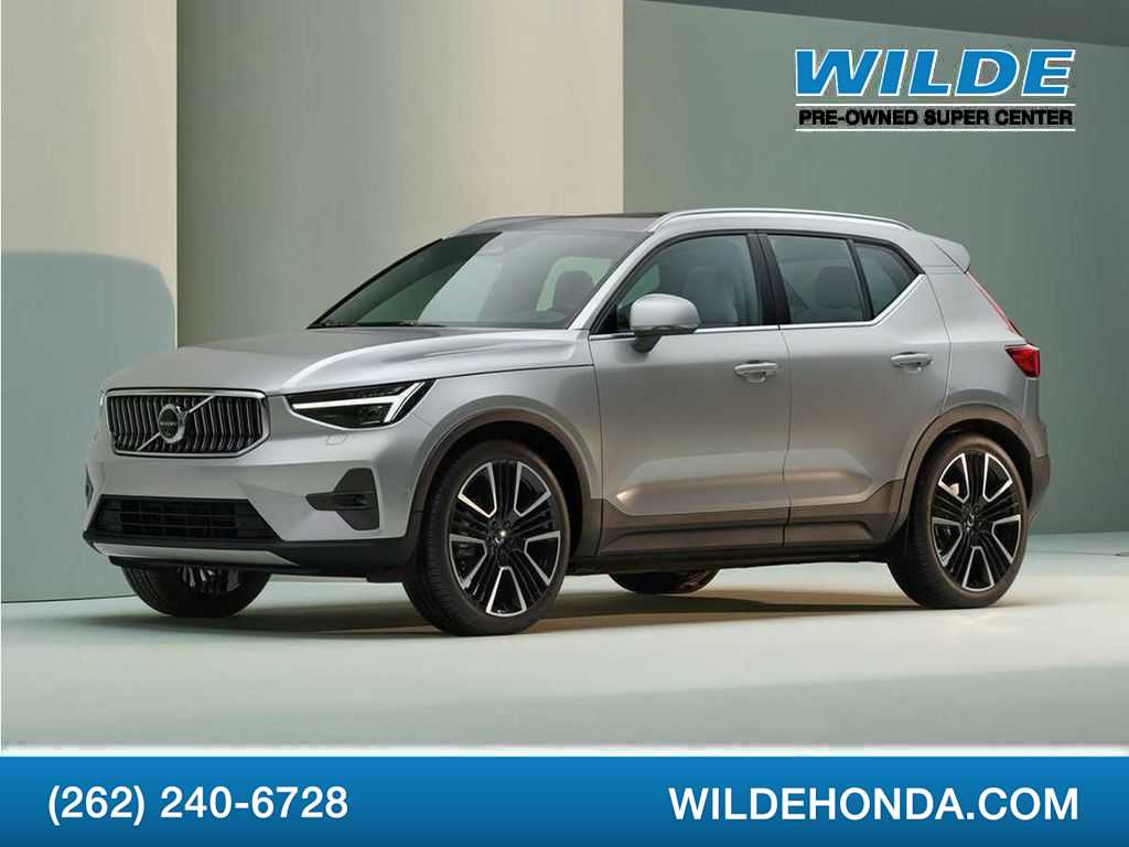 2023 Volvo XC40