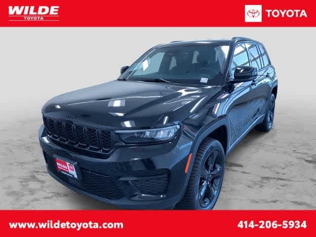 2022 Jeep Grand Cherokee Altitude