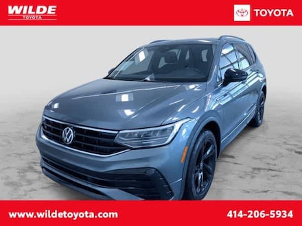 Shop 2023 Volkswagen Tiguan SE R-Line Black Sport Utility For Sale Milwaukee, Wisconsin