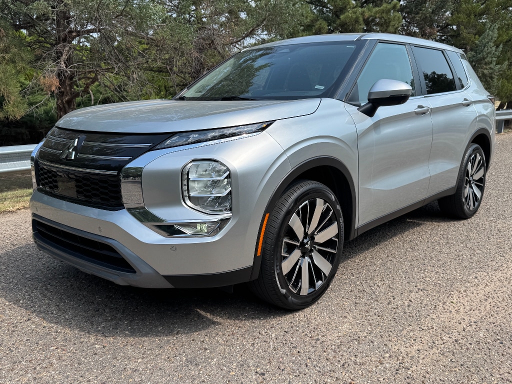 2025 Mitsubishi Outlander
