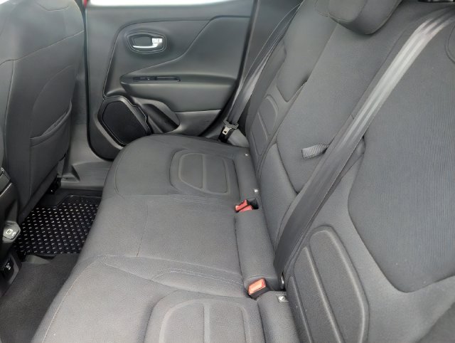 2022 Jeep Renegade Latitude - Photo 15