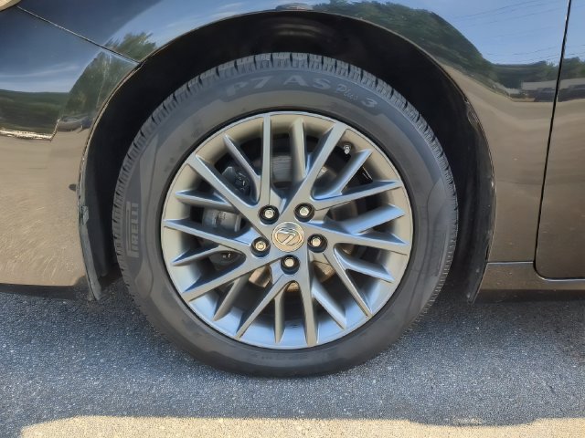 2018 Lexus ES 350 - Photo 25