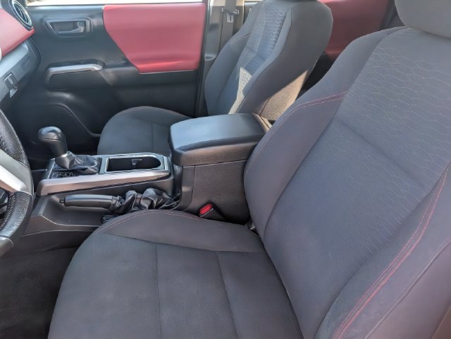 2019 Toyota Tacoma SR5 - Photo 13