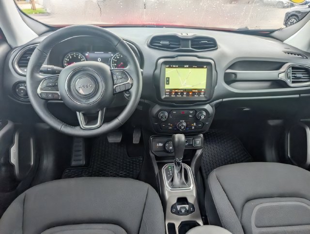 2022 Jeep Renegade Latitude - Photo 17
