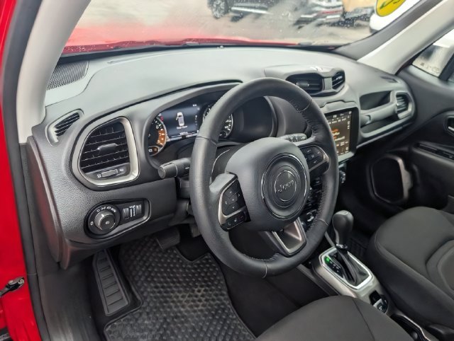 2022 Jeep Renegade Latitude - Photo 12