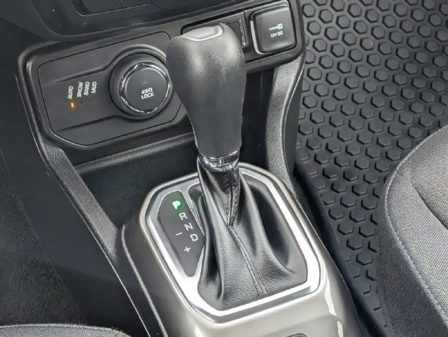 2022 Jeep Renegade Latitude - Photo 26