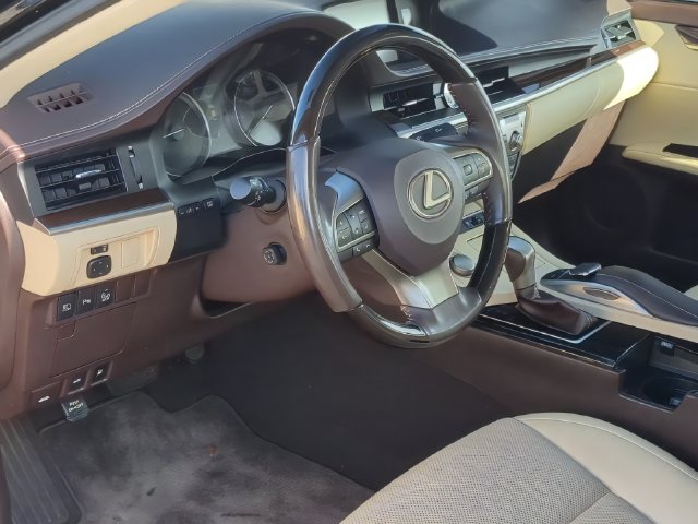 2018 Lexus ES 350 - Photo 10