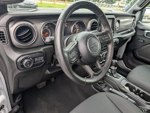 2022 Jeep Gladiator Sport S - Photo 11