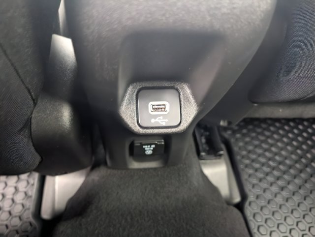 2022 Jeep Renegade Latitude - Photo 16