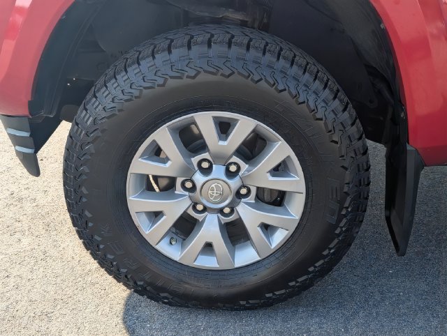 2019 Toyota Tacoma SR5 - Photo 9