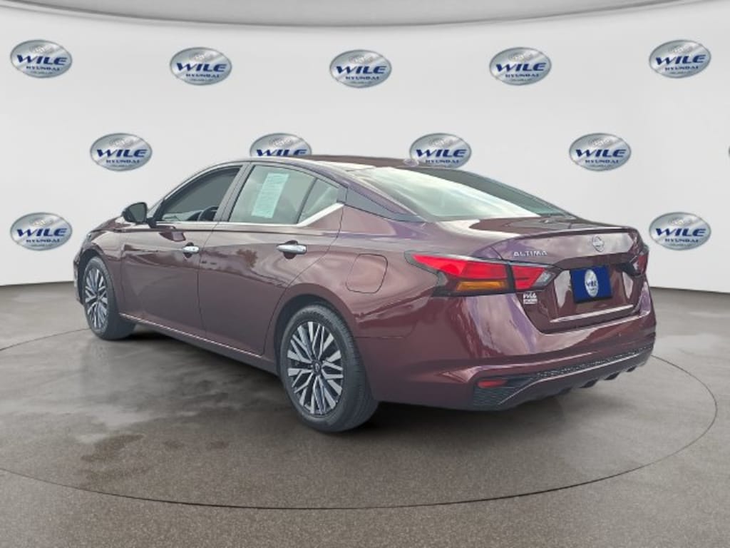 Used 2025 Nissan Altima 2.5 SV Sedan