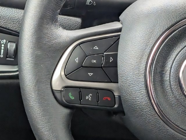 2022 Jeep Renegade Latitude - Photo 19
