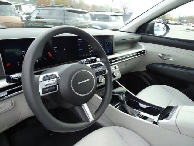 2026 Hyundai Tucson SE - Photo 11