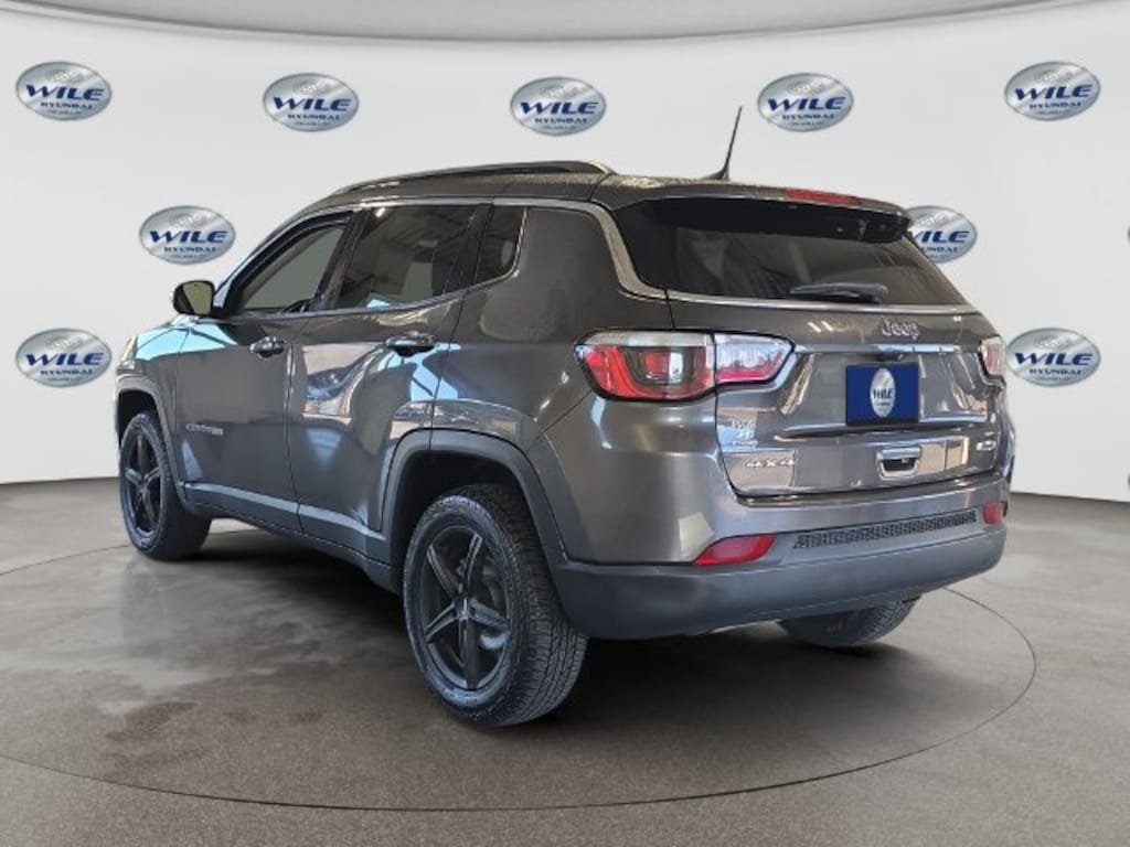 Used 2019 Jeep Compass Latitude SUV