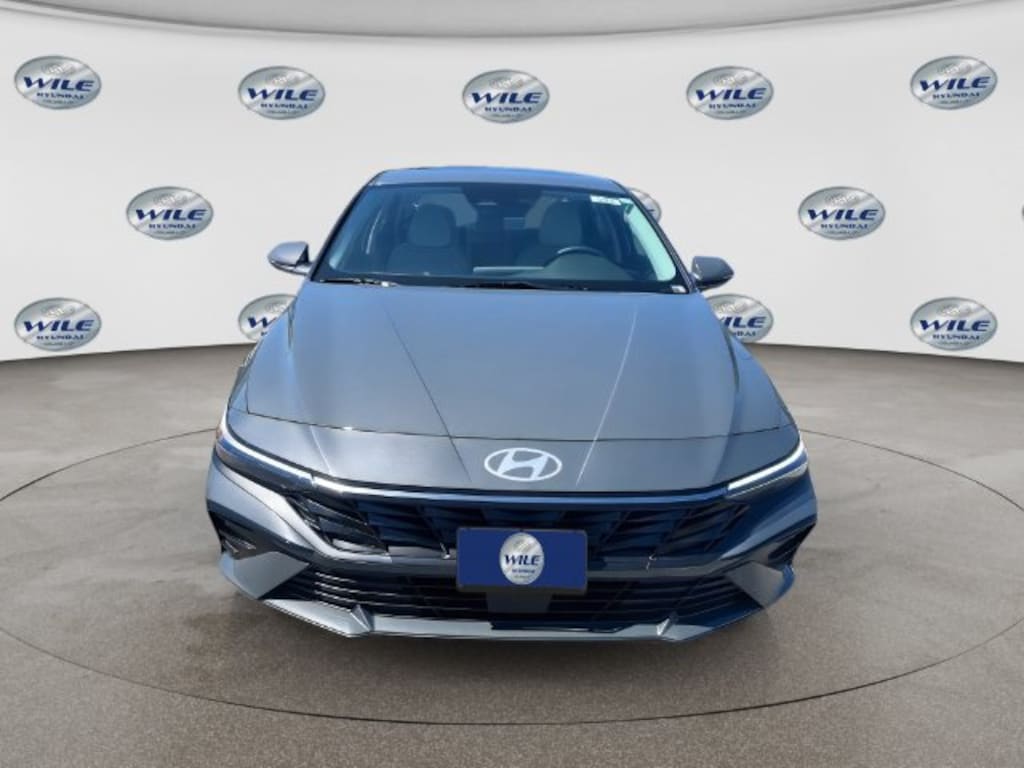 New 2026 Hyundai Elantra Limited Sedan